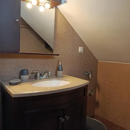 Center Sea Port アパート